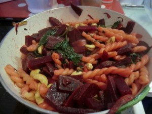 Rote Beete-Spinatpasta1